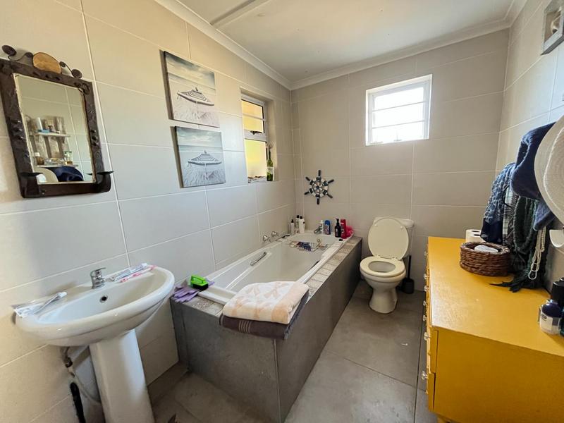 8 Bedroom Property for Sale in Jacobsbaai Western Cape